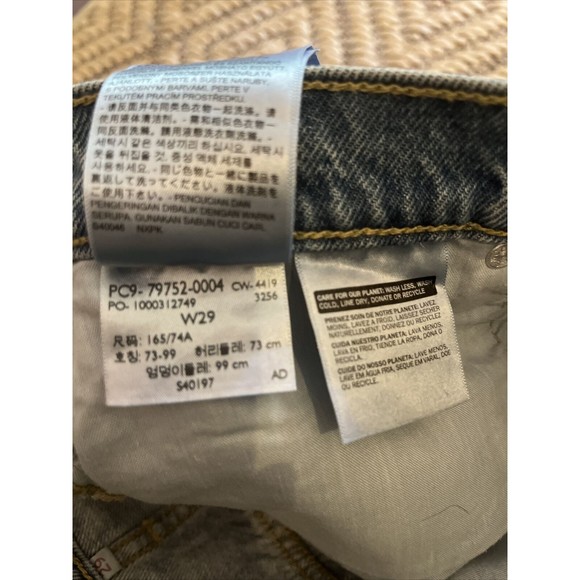 Levi’s Denim Mini Skirt Deconstructed Raw Hem Casual size 29 mini skirt - Picture 4 of 5